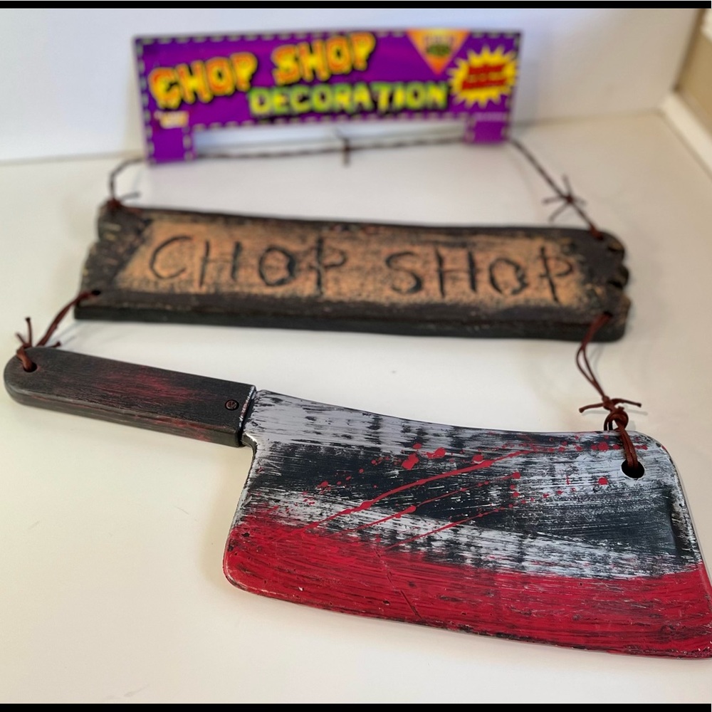 HALLOWEEN hanging “CHOP SHOP” plastic sign NWT for holiday fun!